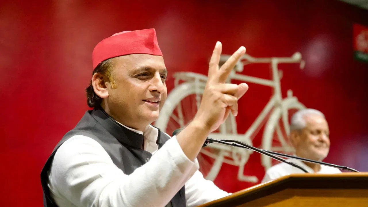 यूपी में सरकार बनते ही बुलडोजरों का रुख होगा गोरखपुर की तरफ- अखिलेश यादव