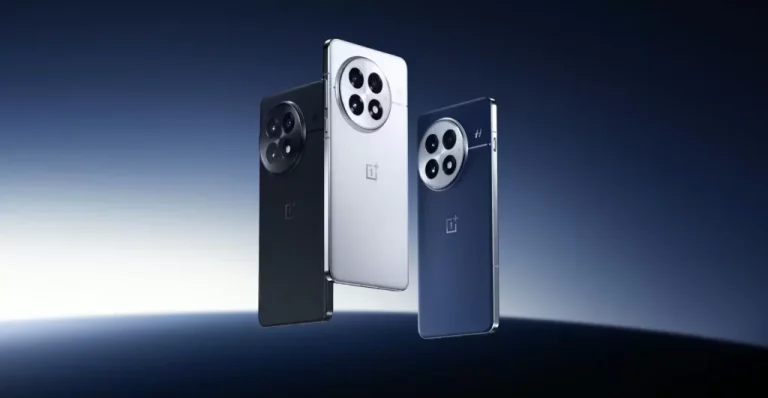 OnePlus 13: OnePlus 13 features a 6.7-inch AMOLED display with a 120Hz refresh rate